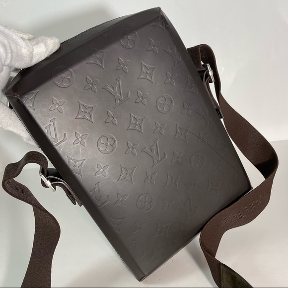 Louis Vuitton Grace Bobby Mat - Brown - Picture 2 of 9